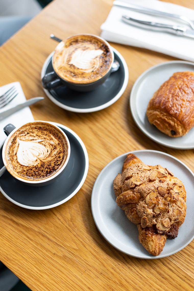 Coffee_Friends_RESIZEDHorizontal-113